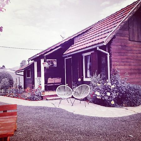Wooden House Nela Near Plitvice Lakes Smoljanac Ngoại thất bức ảnh